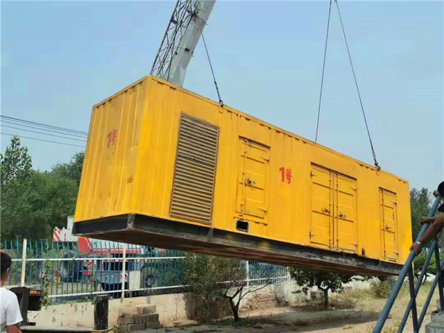 南山300KW柴油发电机组油耗是多少？