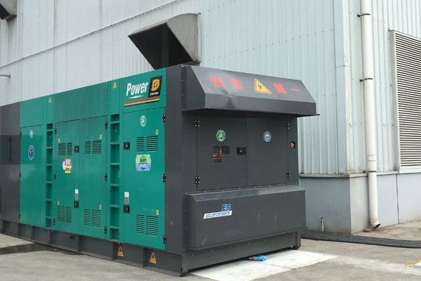 南山燃油滤清器的更换流程是怎样的？