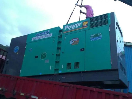 南山柴油发电机组转速不稳定时，如何对发动机进行维护？