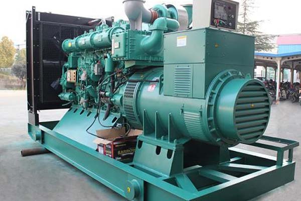 南山工厂发电机应急发电中如何优化燃油储备管理？