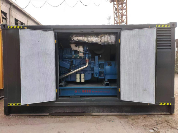 南山柴油发电机组的电瓶应该如何选择？