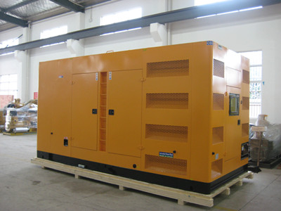 南山不同类型的发电机组在冬季保养时的注意事项有何差异？